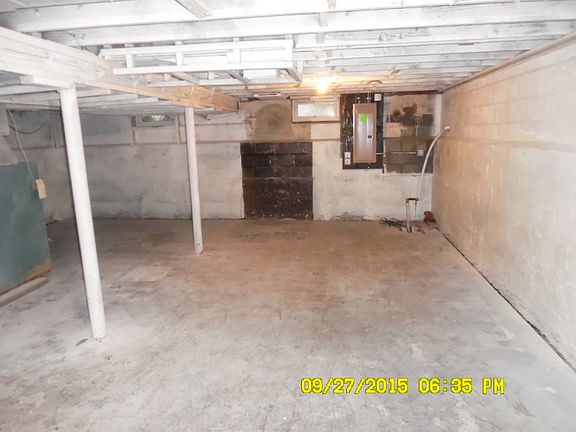 Full unfinished basement
