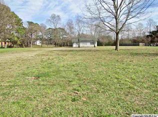 165 Lawler Dr, Brownsboro, AL 35741