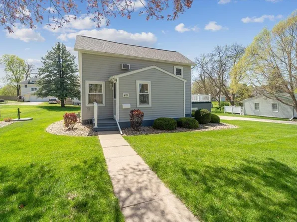 411 5th St, Traer, IA 50675