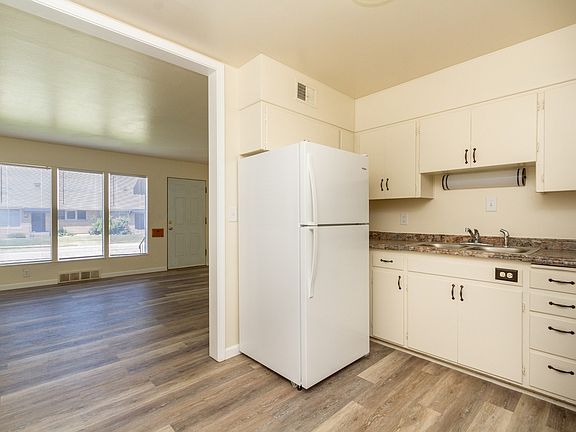 5th image of 1100-1137 1st St #1103