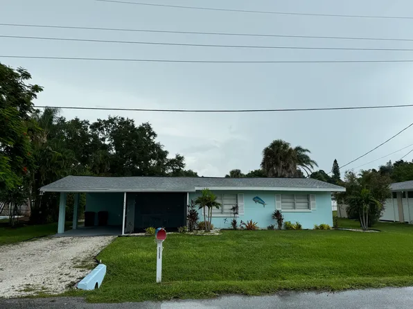 2135 Inner Cass Cir, Sarasota, FL 34231