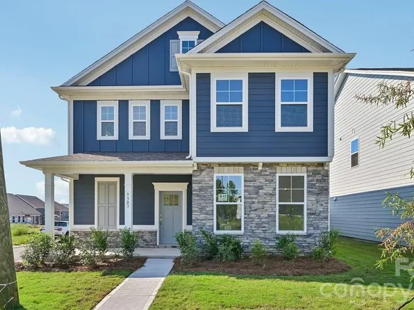 9303 Carver Ave, Huntersville, NC 28078