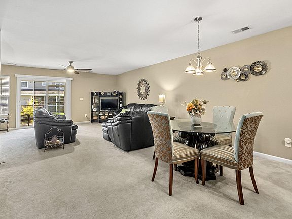 3rd image of 2522 Stadium Dr