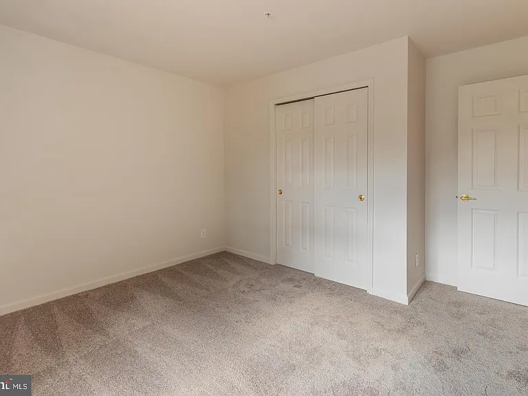 2024 Evansdale Dr — Photo 31