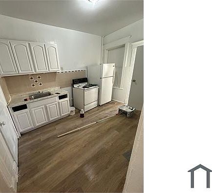 1st image of 147 Linden St APT 2