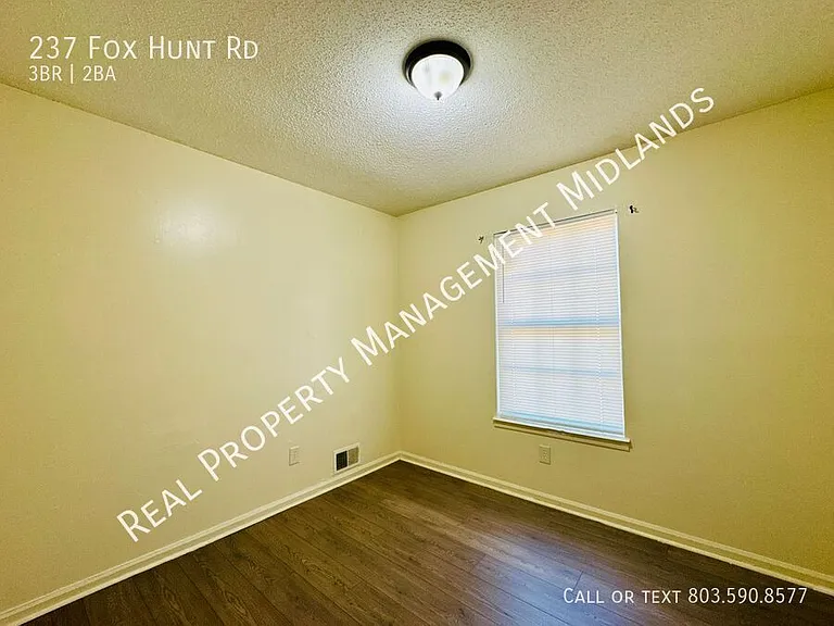 237 Foxhunt Rd — Photo 9