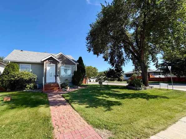 13103 121st St NW, Edmonton, AB T5L 0B7