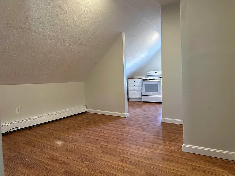 60 Whitney St #3 — Photo 7
