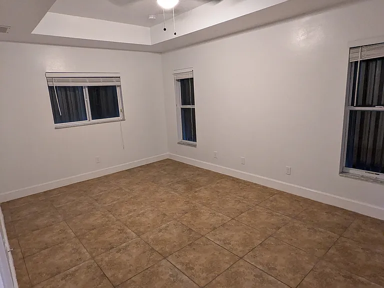 105 Terry Ave N — Photo 13