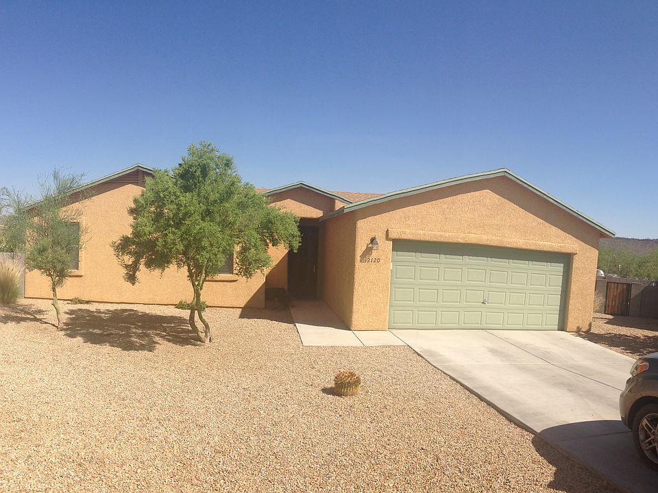 Front of house, 2 car garage