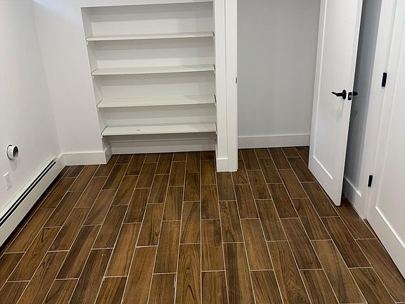 5th image of 36 Courter Ave #1