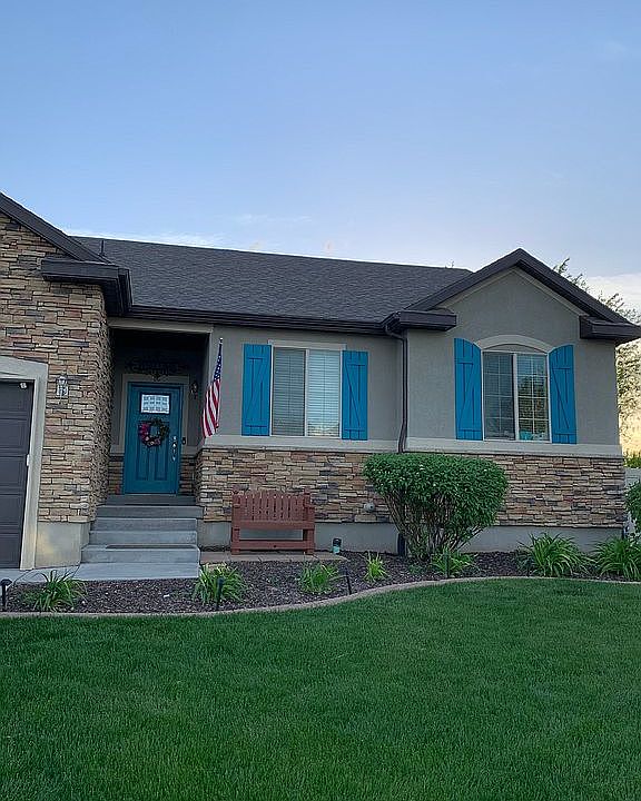 1st image of 8486 S Crowsnest Dr