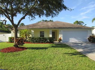 118 Cardinal Dr, Sebastian, FL 32958