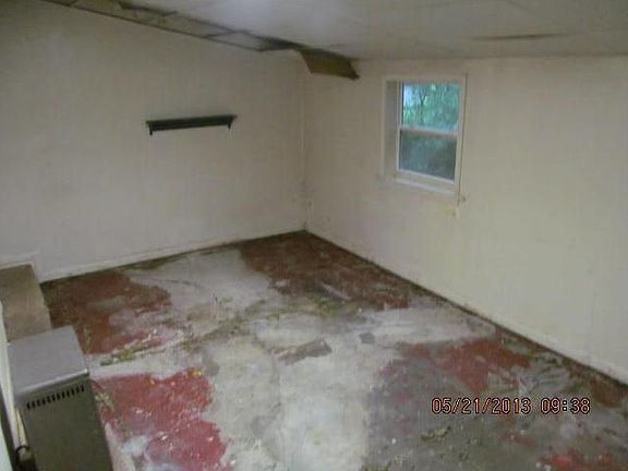 5th image of 1926 S Ashwood Ave