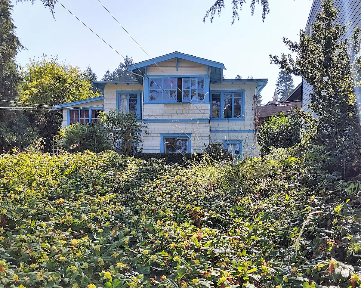 Front of house - 9262 44th Ave SW