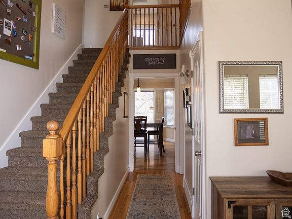 3rd image of 7532 N Castle Rock Rd E