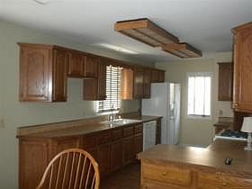 5th image of 25360 Valley Dr
