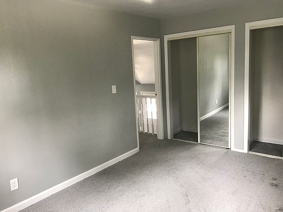 5th image of 18 Dillon Ave
