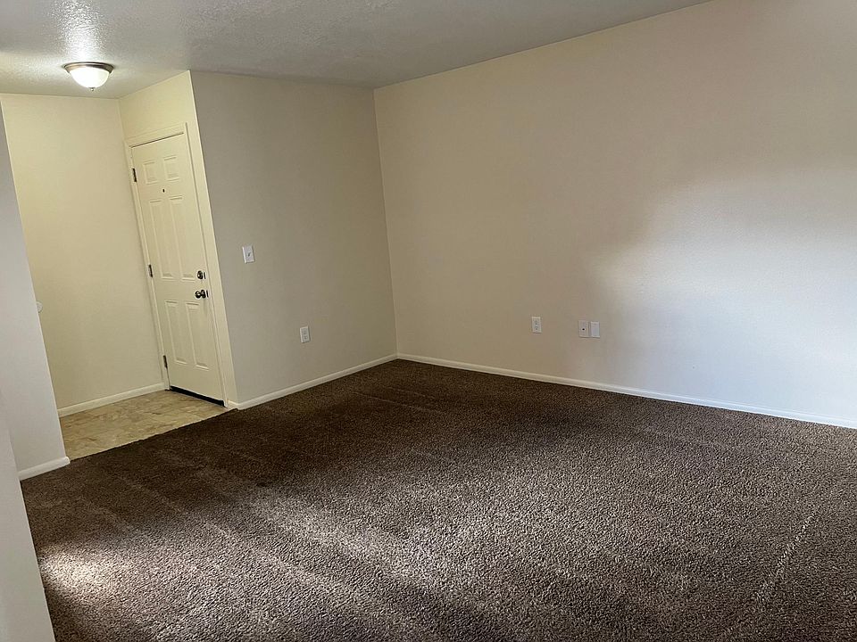 1st image of 4601 Carlisle Blvd NE Unit C