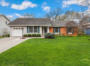 518 Northgate Rd, Lindenhurst, IL 60046