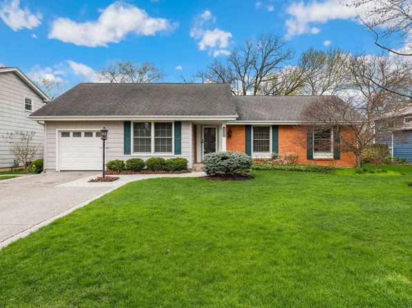 518 Northgate Rd, Lindenhurst, IL 60046