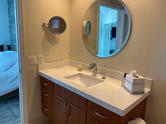 4th image of 347 N New River Dr E APT 2506
