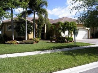 8919 NW 34th St, Cooper City, FL 33024