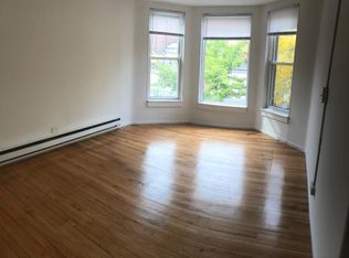 1055 W Grace St #1EEE, Chicago, IL 60613