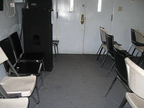 5th image of 2156 Bathgate Ave APT 3