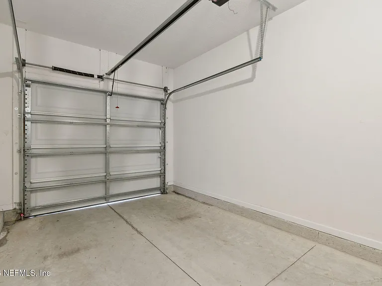 7810 Merchants Way — Photo 27