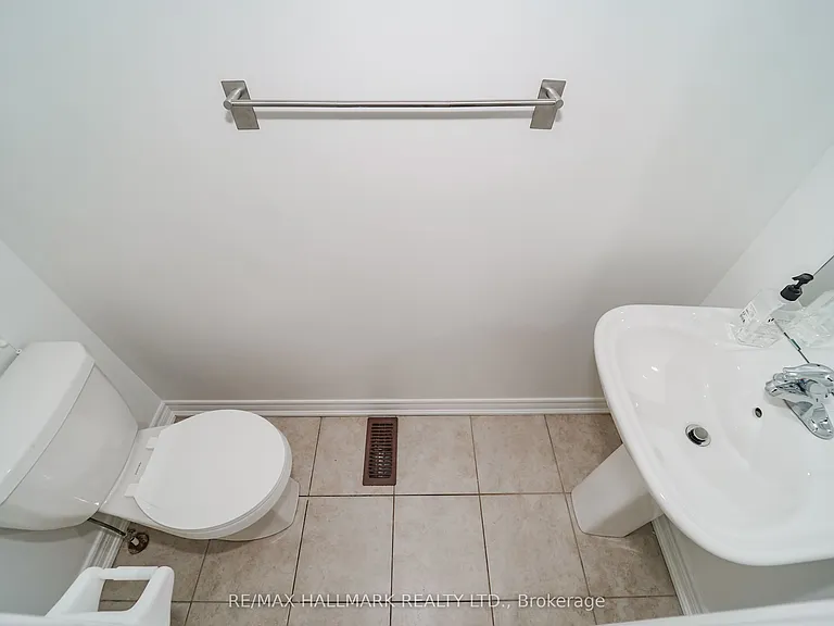 235 S Unionville Ave — Photo 16