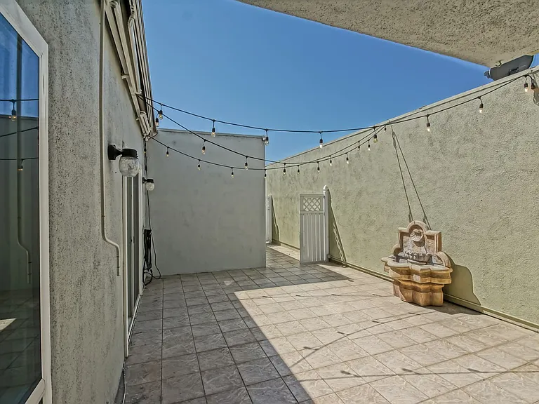 7148 Island Village Dr — Photo 4