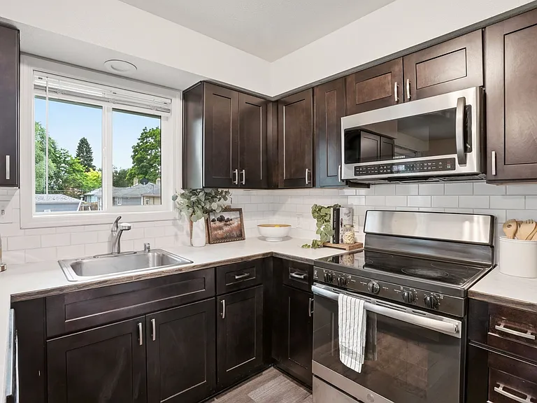3010 N Willow Rd — Photo 21