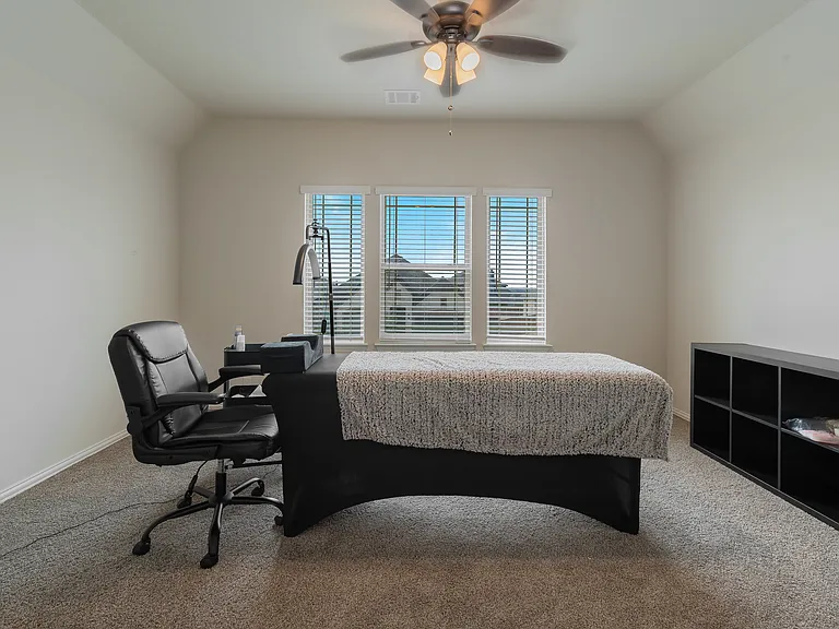 3825 Honey Grove Dr — Photo 12