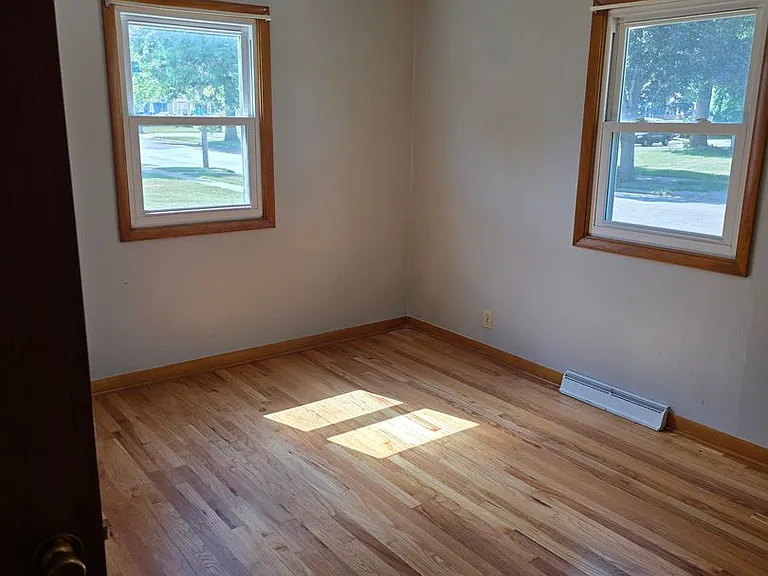 1005 W Park Ave — Photo 6