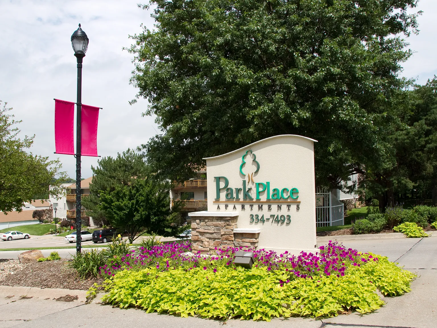Park Place Apartments — Photo 1