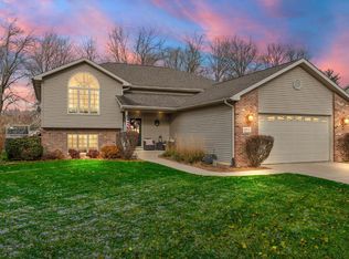 10342 W 98th Ln, Saint John, IN 46373