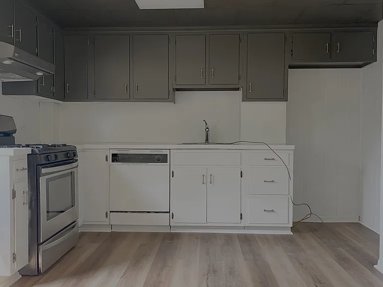 147 Birch Ave — Photo 15