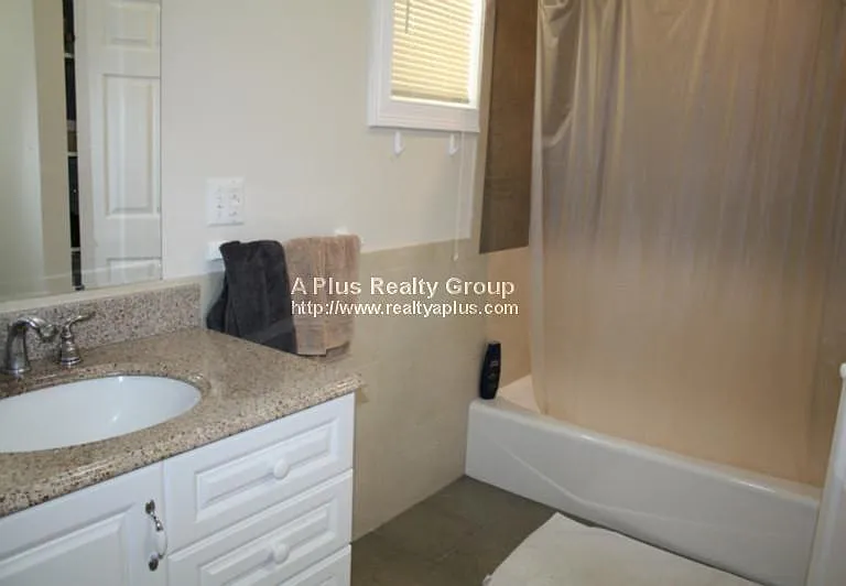 14 Schiller St #2B — Photo 5