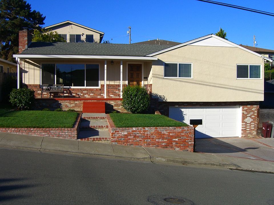 1st image of 16715 Selby Dr