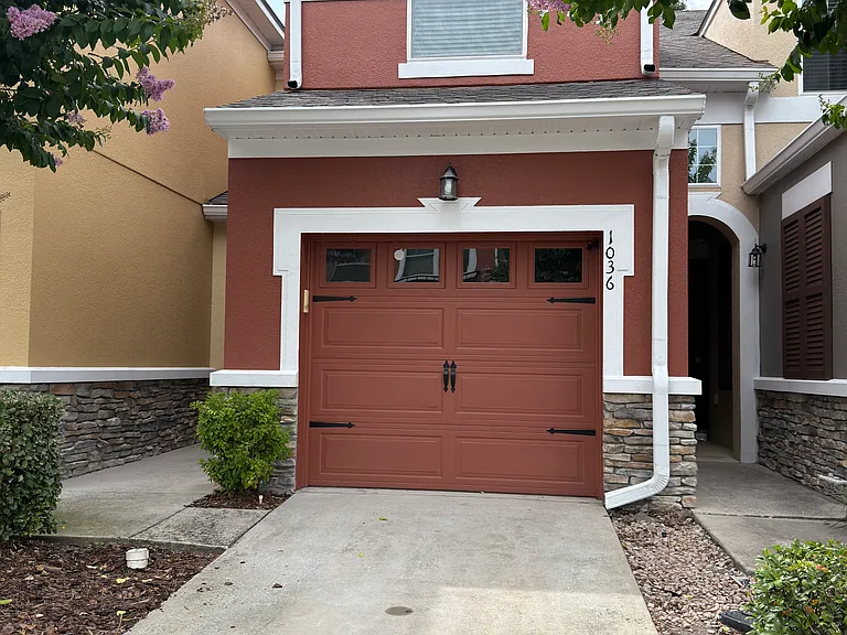 1036 Laurel Ridge Ln — Photo 1