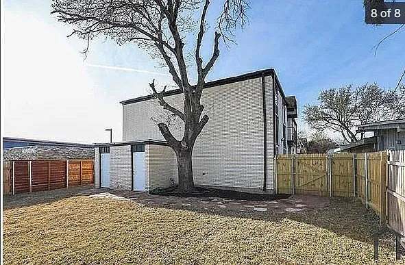 4832 Locke Ave — Photo 8