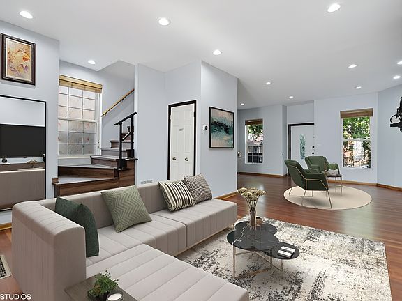2nd image of 1042 S Claremont Ave