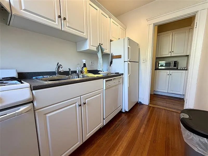 13 Ellery St #7