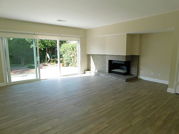 4th image of 3733 Portofino Way