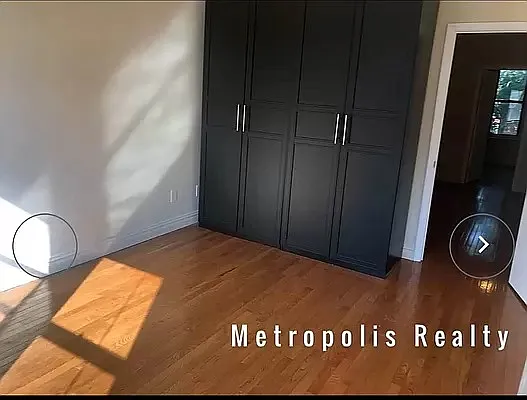 Rented by Metropolis International Realty Inc. | media 15