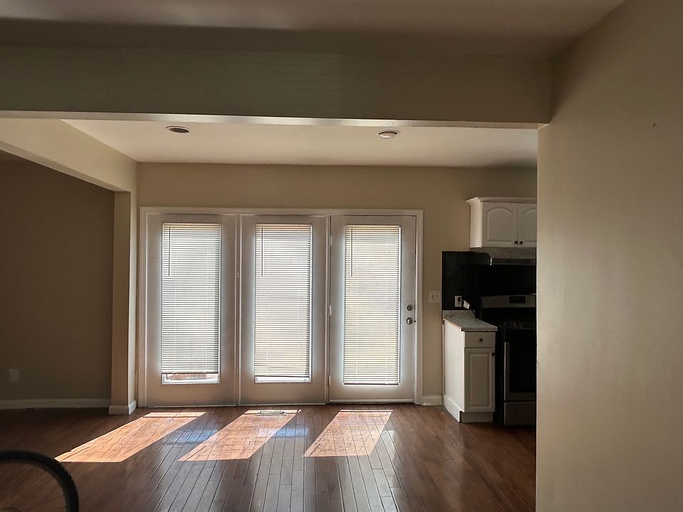 2nd image of 104 Ogden St