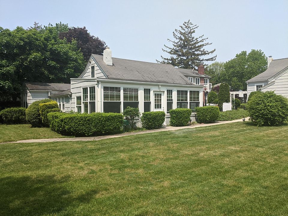 1st image of 3472 Lufberry Ave