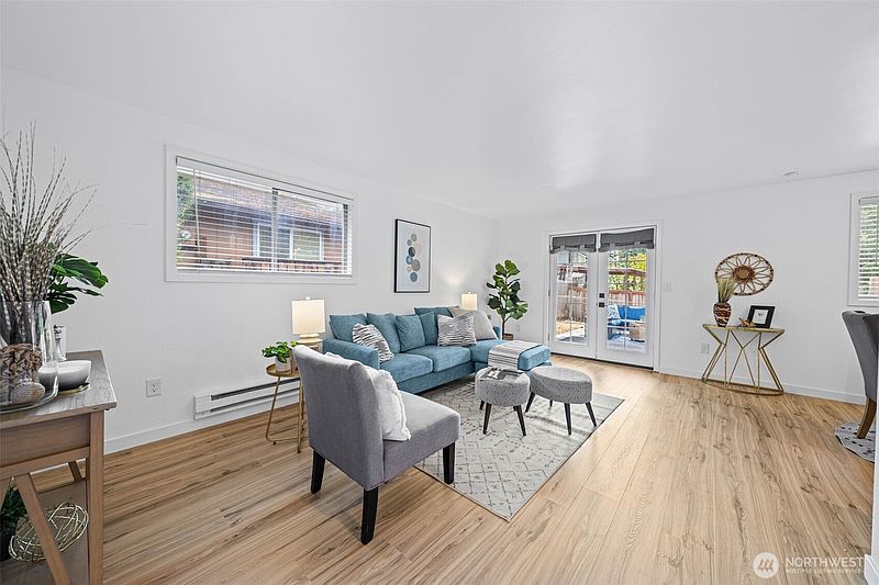 4th image of 4818 S 49th Street