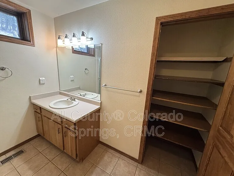 380 Ponderosa Ln — Photo 15